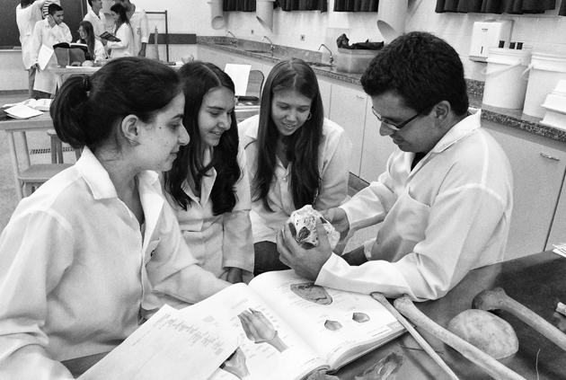 Student teaching in Brazil Botucatu Hospital